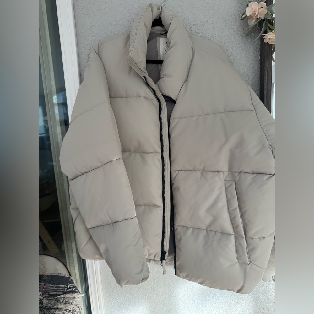 A&F ultra collection puffer jacket XXL